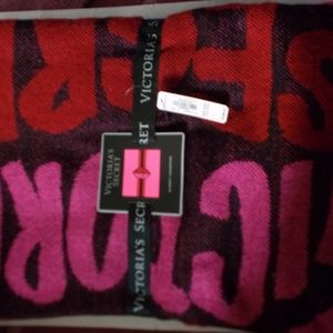 Victoria's secret throw blanket NEW lips NIB